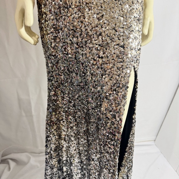 Betsey Adam Ombré Sequin Silver and Gold Formal Gown Size 10 - Picture 7 of 9